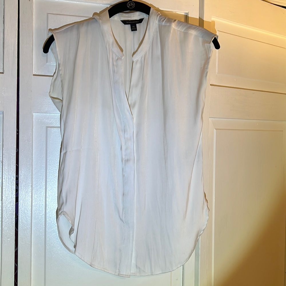 Banana Republic Silk Tank